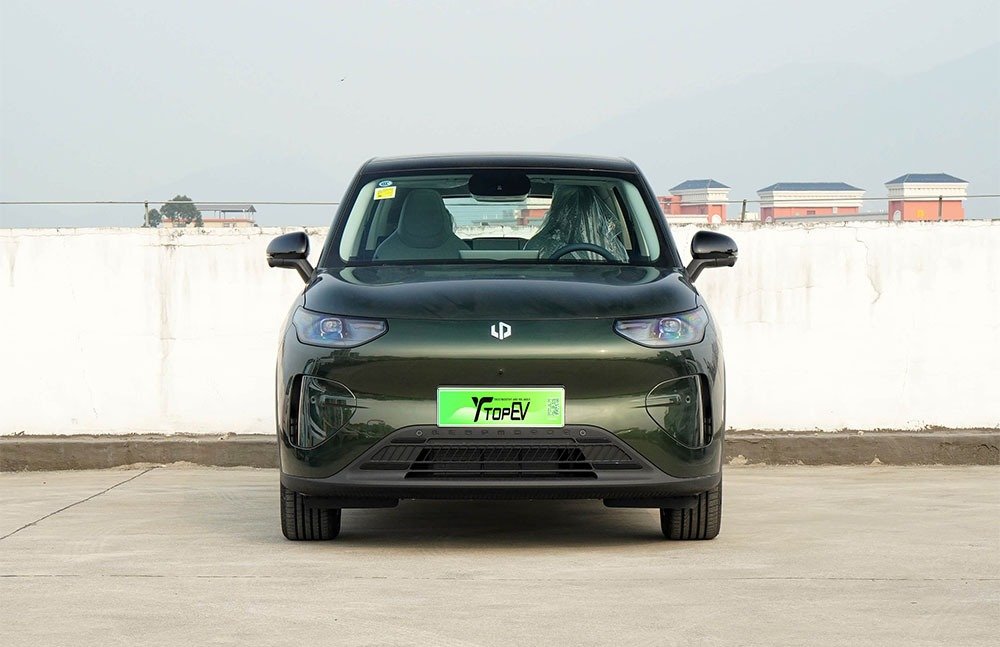 imgi_3_1_3(98) Leapmotor A10 2026– Ready for Export From China | Chinese Ev Cars in Ethiopia - Image 1