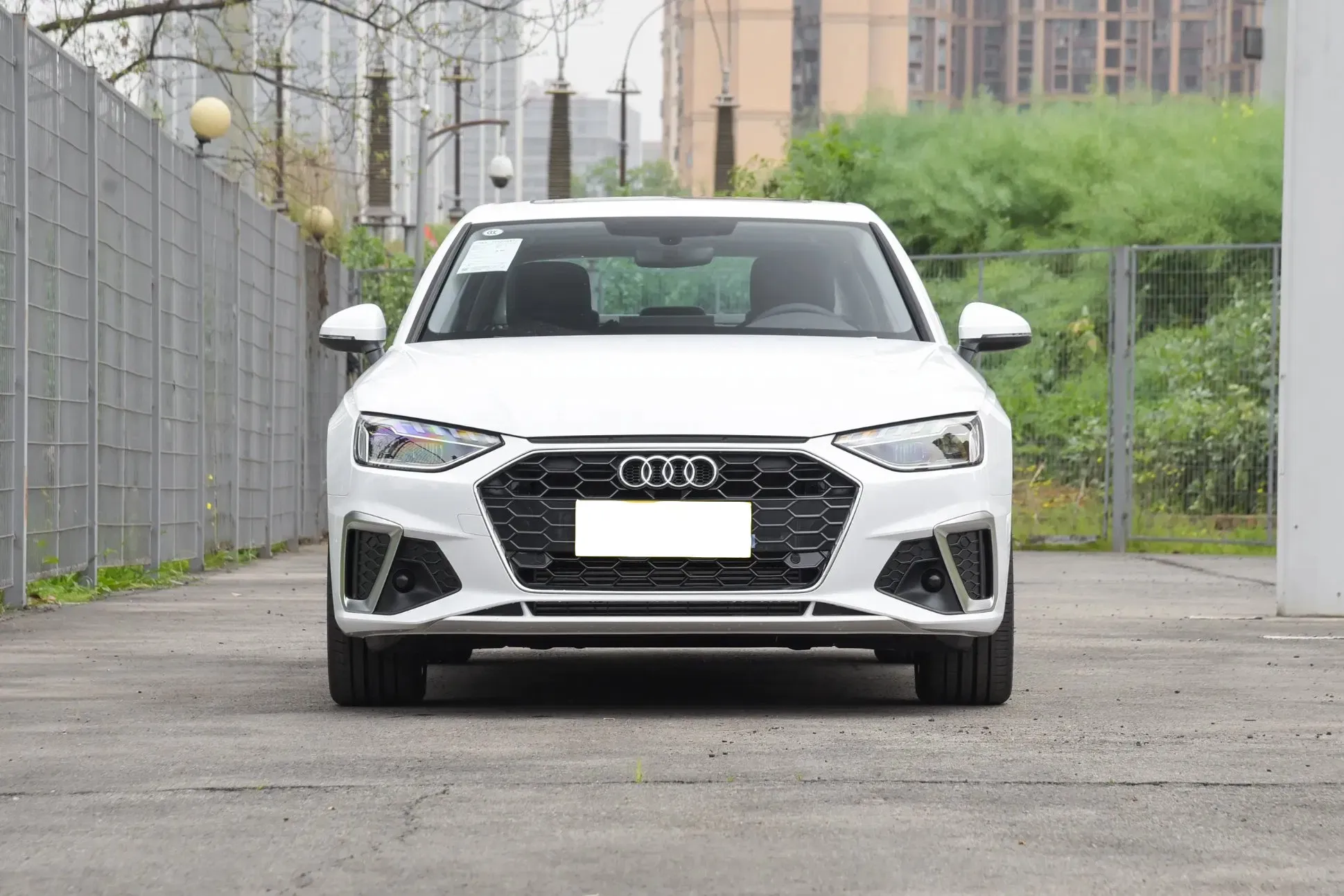 imgi_87_2025-Used-Car-Audi-A4l-China-Luxury-Car-Sedan-Vehicle-for-Sale 2026 Audi A4l Luxury Sedan Car– Wholesale Price From China | Chinese Ev Cars in Belgium - Image 1